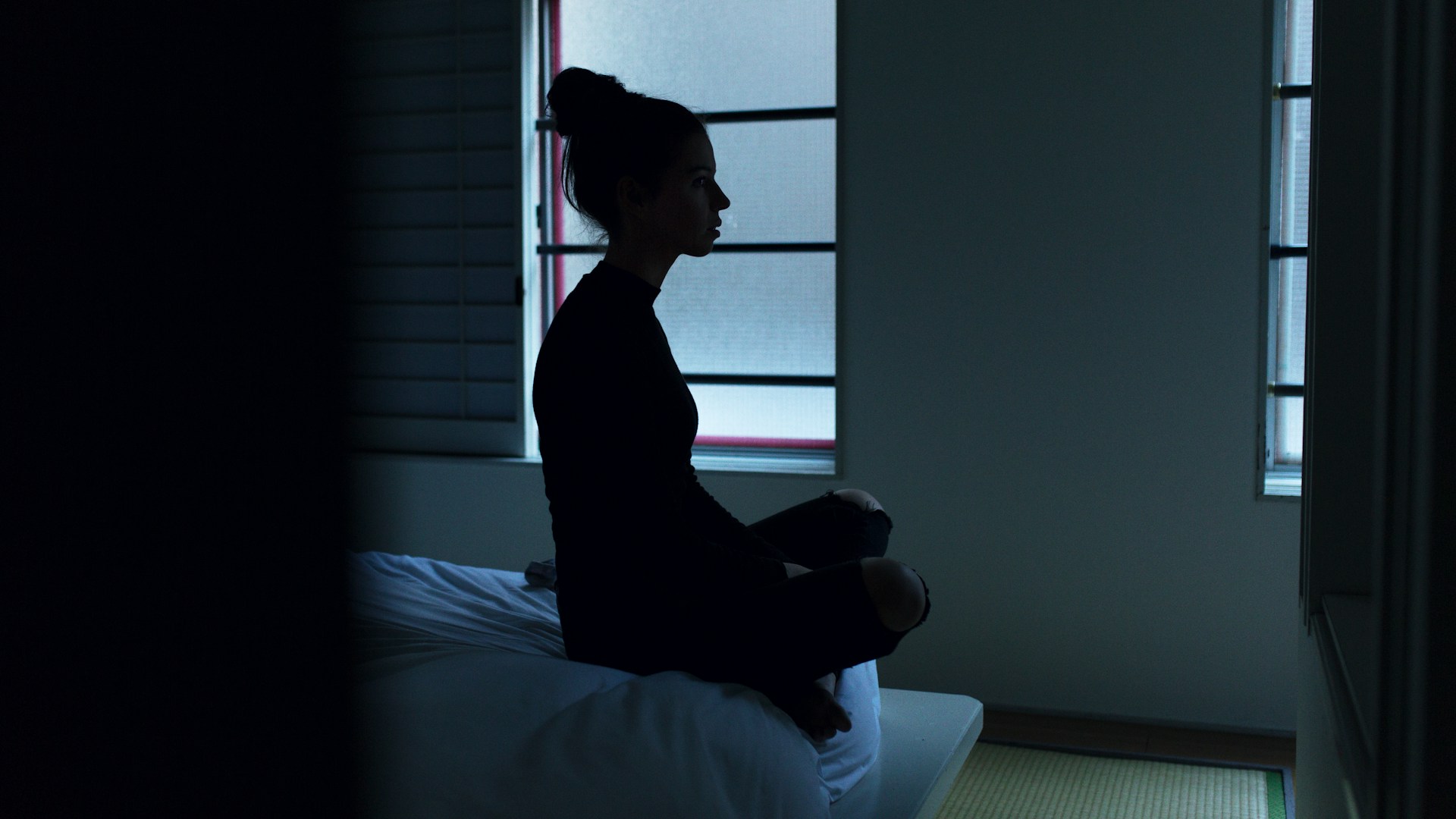 Insomnia – ce este, cauze, simptome, tratament și prevenție