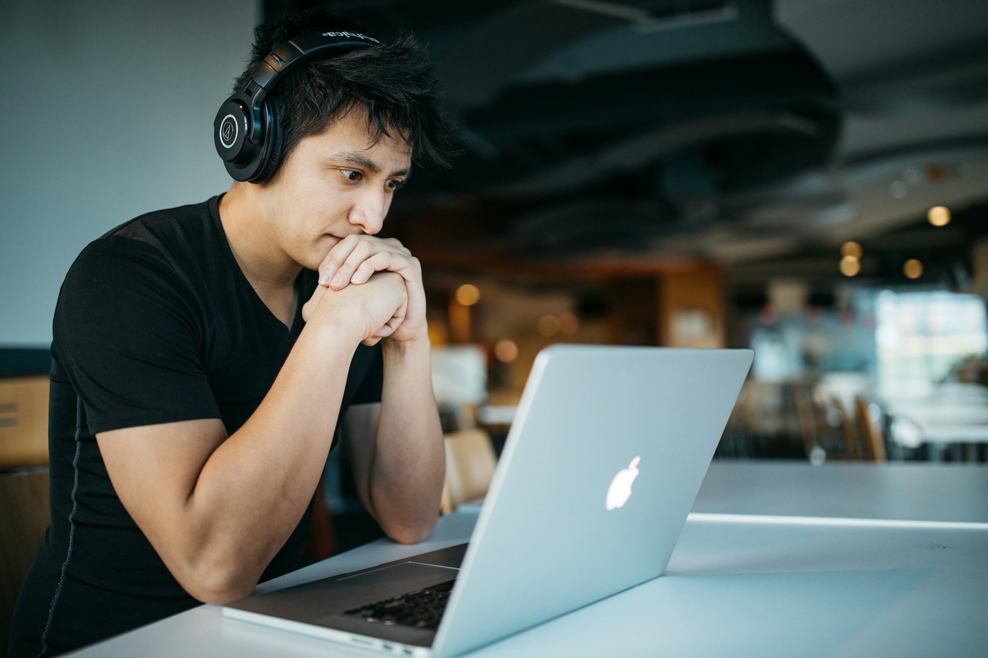 Sindromul de burnout- ce este, cauze, simptome, diagnostic si tratament